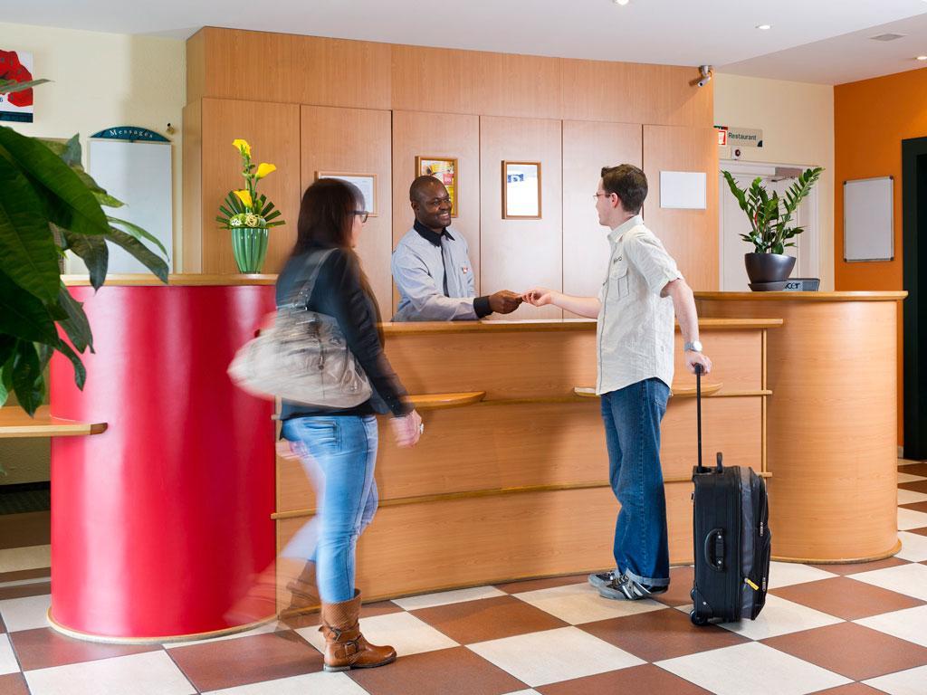 Ibis Charleroi Centre Gare Hotel Exterior photo