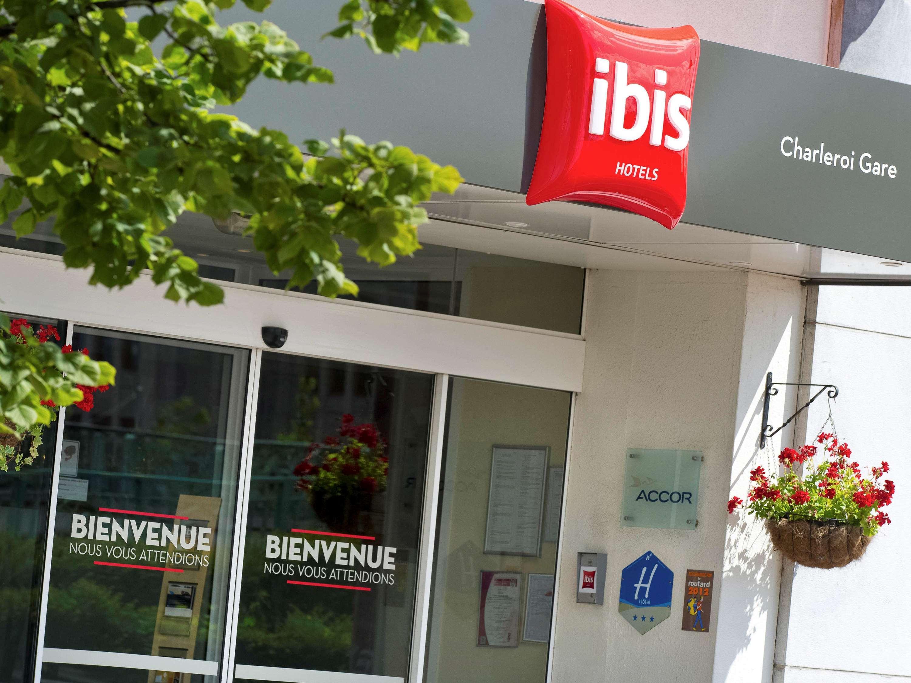 Ibis Charleroi Centre Gare Hotel Exterior photo