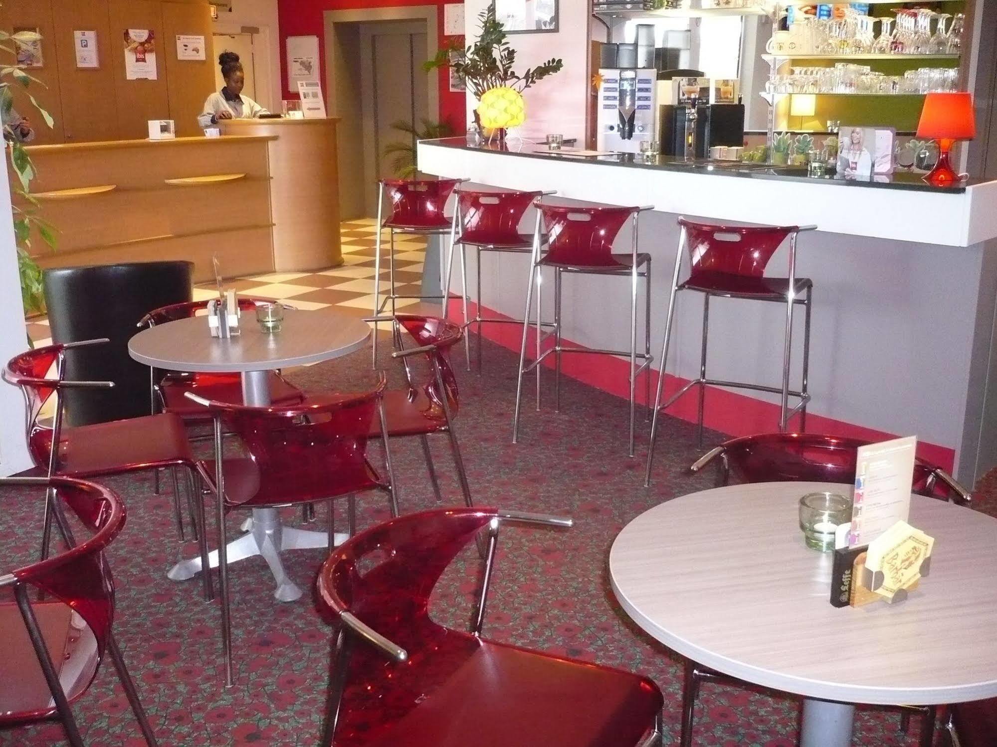 Ibis Charleroi Centre Gare Hotel Exterior photo